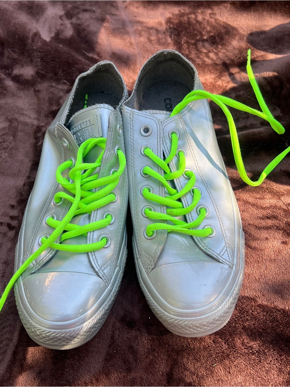 Converse silver alien ship shoes woman size 9.5